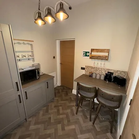 아파트 Fado & Tide